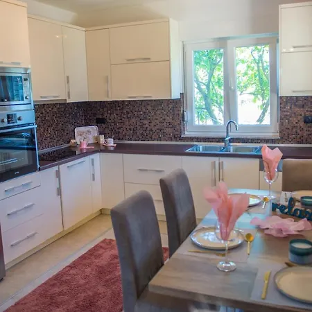 La Casa Della Notte * Mostar